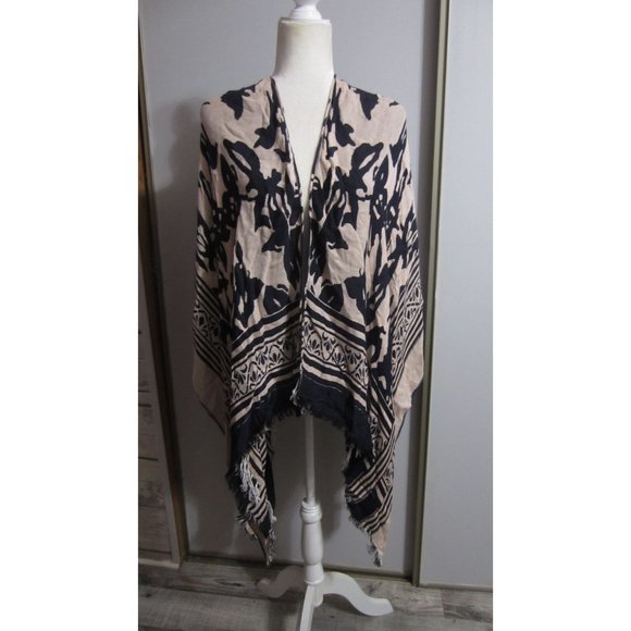 K&K Interiors One Size Kimono Style Wrap Cover Up - Picture 1 of 3
